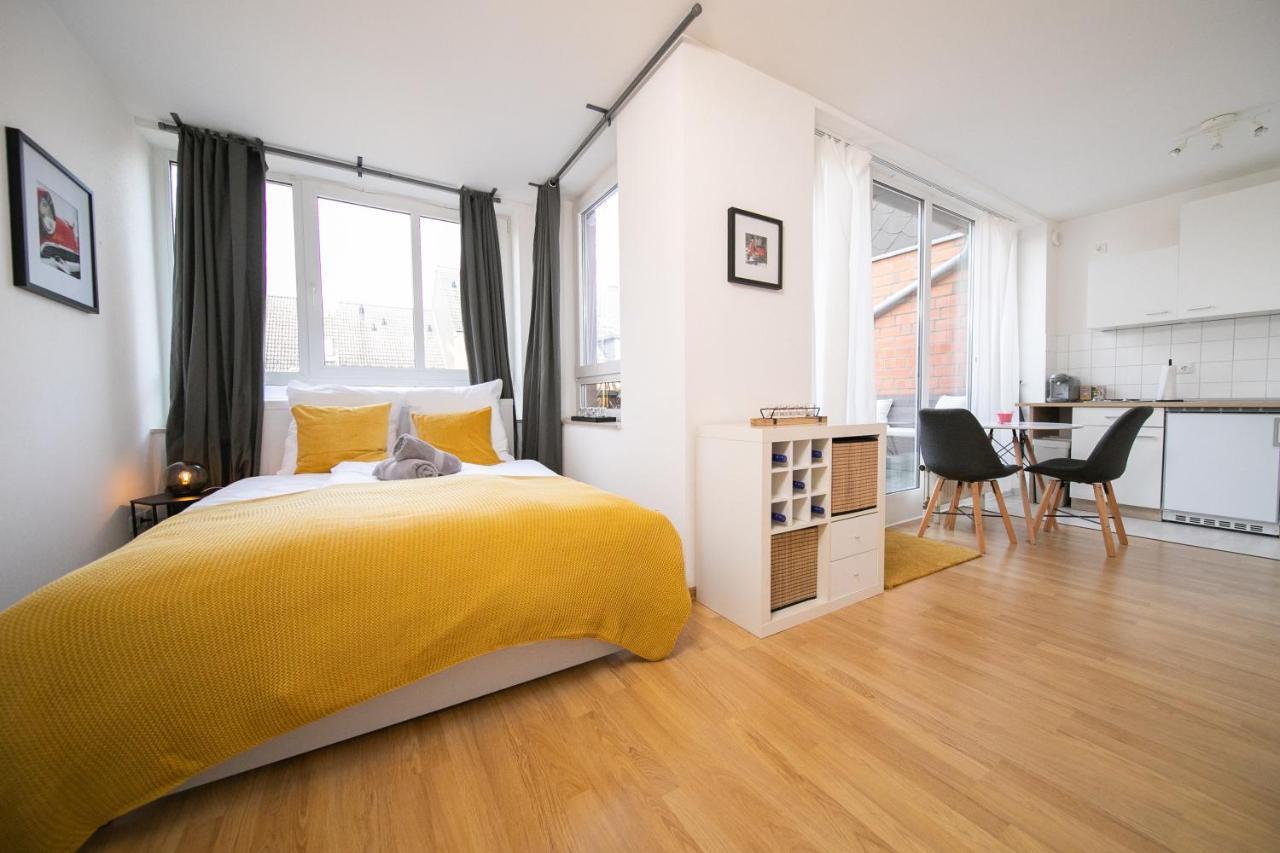 Studio Shiny - Zentral Mit Balkon - Messe - Kueche Neuss Dış mekan fotoğraf